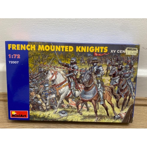 233 - 5 boxes of toy soldier sets to include British Infantry Set and Italeri cavalry sets