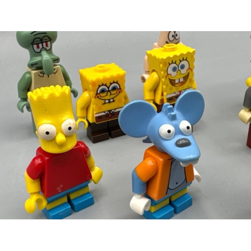 252 - Total of nine Lego figures includes 5x “The Simpsons” & 4x “Sponge Bob square pants”