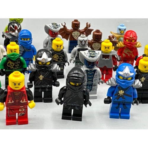 255 - Lot of six Legends of Chima Lego figures to include Rogon & Eris also includes a large quantity of L... 