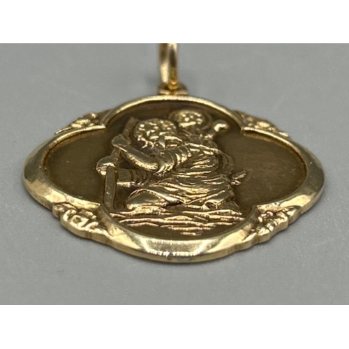 3 - Heavy 9ct gold hallmarked St Christopher pendant, 3.92g