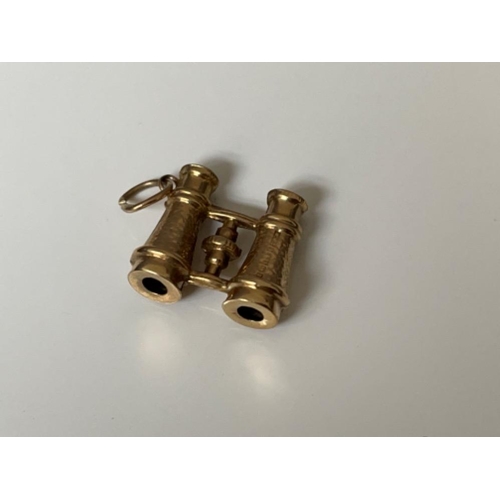 41 - 9ct Yellow Gold Binoculars Charm - Weighing 1.09 grams