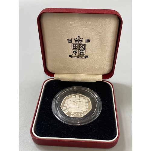 159 - 1992 50p E C silver proof coin in box