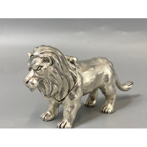 172 - Silver plated lion style vesta case, weight 68.64 grams