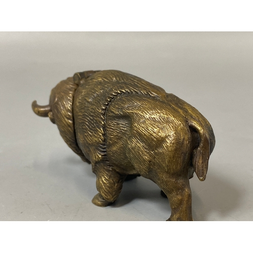 173 - Unusual brass vesta in the shape of a Bison, weight 60.42 grams