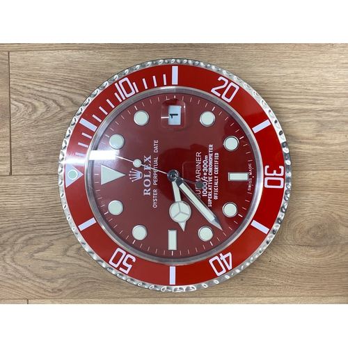 149 - working Rolex style submariner wall clock in good condition