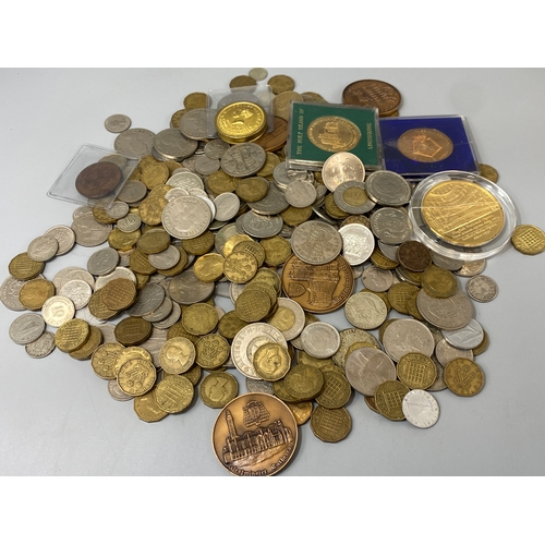 128 - Large amount of varpus coins to include Three pence, Half crown and Canadian Dollar