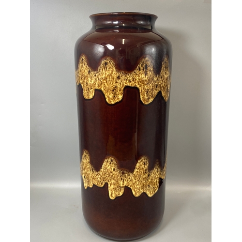 140 - Bay Keeamik West German vase number 40.70 in good condition