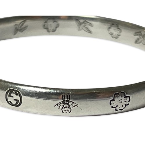 20 - Gucci Silver 'Love Is Blind' Bangle  weighing 13.4 grams