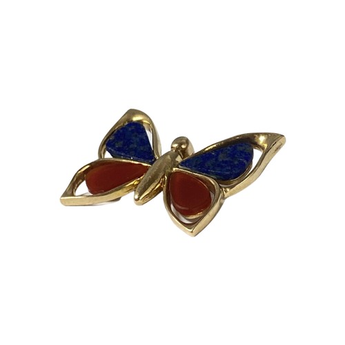 82 - 9ct Gold Sheffield 1976 butterfly lapis and carnelian pendant weighing 3.22 grams