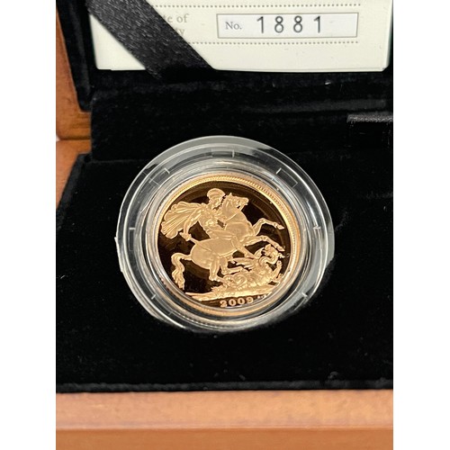 119 - Royal Mint 2009 UK Gold proof full sovereign, complete with case and certificate