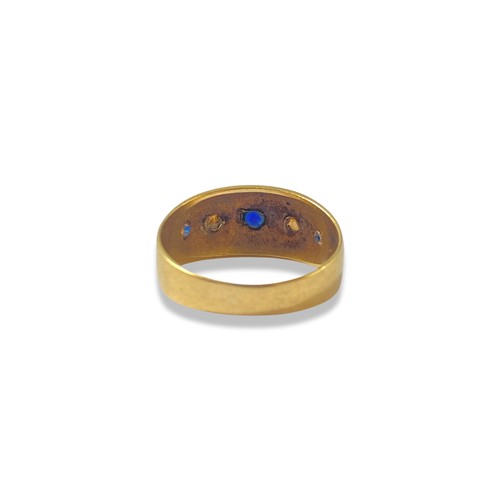 135 - Antique 9ct yellow gold ring comprising of three sapphires and two opals weighing 2.29 grams size L ... 