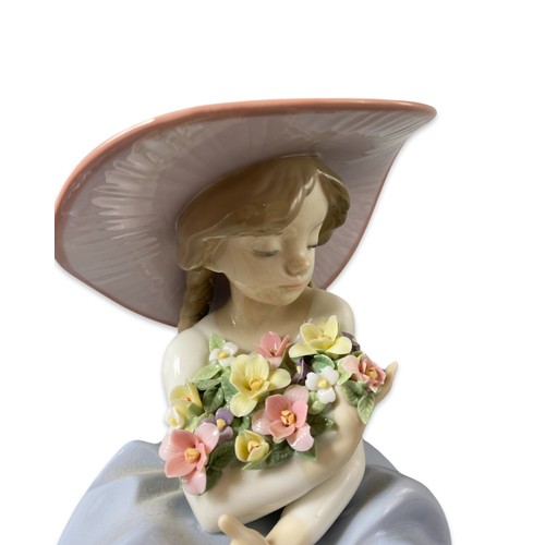 28 - Lladro 5862 Fragrant bouquet, comes with plinth with slight petal damage