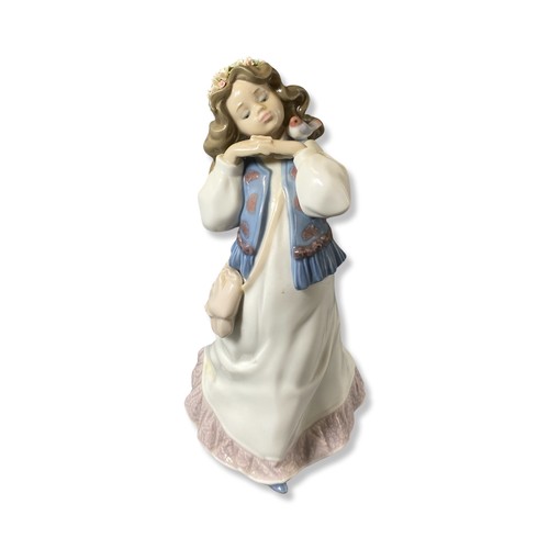 46 - Lladro 6401 Dreams of a summer past, Good condition, comes in box