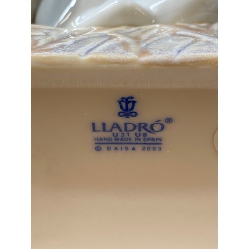 49 - Lladro 8072 bunny natural frames, Good condition, comes in original box