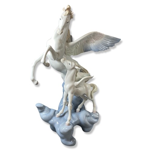 75 - Lladro 1778 Signed Limited Edition No 785 Pegasus, Good condition, comes with box and plinth