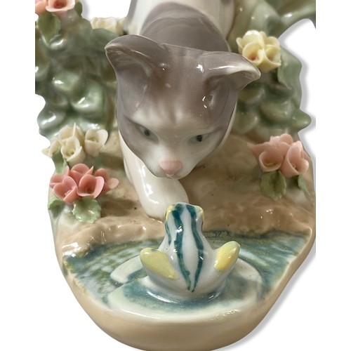 80 - Lladro Signed and dated 1442 Kitty Confrontation, has a small scratch on cat and two petals slightly... 