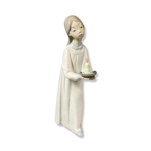 97 - Lladro Signed and dated 4868 Girl with candle, Good condition, comes in box