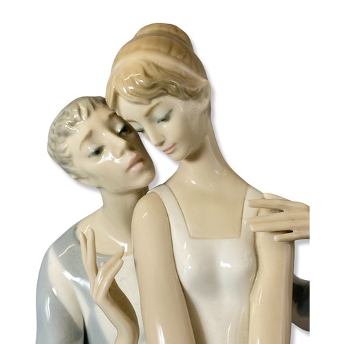 9 - Lladro 1017 Idyl Good condition