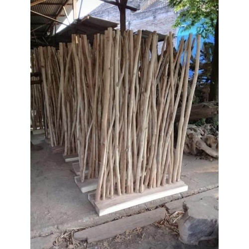 10 - LARGE 1.5M HIGH HEAVY TEAK DRIFTWOOD DIVIDER SCREEN