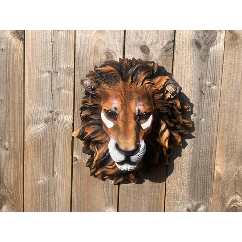 56 - LARGE RESIN WALL MOUNTED LIONS HEAD