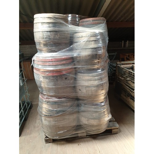 55 - 1 X LARGE WOODEN CLEAN ANTIQUE WINE BARRELL