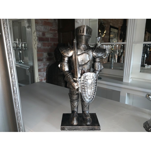 116 - METAL TABLE TOP SUIT OF ARMOUR