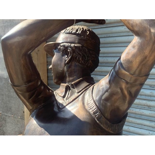 1 - 2M TALL HUGE CAST BRONZE GOLFER IN MOTION WITH CALLAWAY CAST BRONZE GOLF CLUB