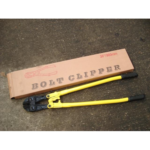 103 - NEW BOXED HEAVY BOLT CUTTERS