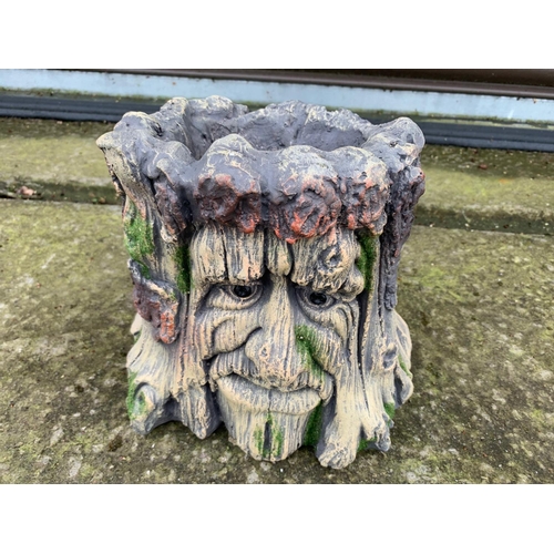 10 - NEW BOXED 30CM TALL TREE STUMP PLANT POT