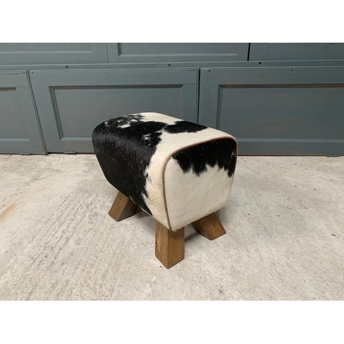 160 - BOXED NEW COW HIDE BLACK POMMEL HORSE