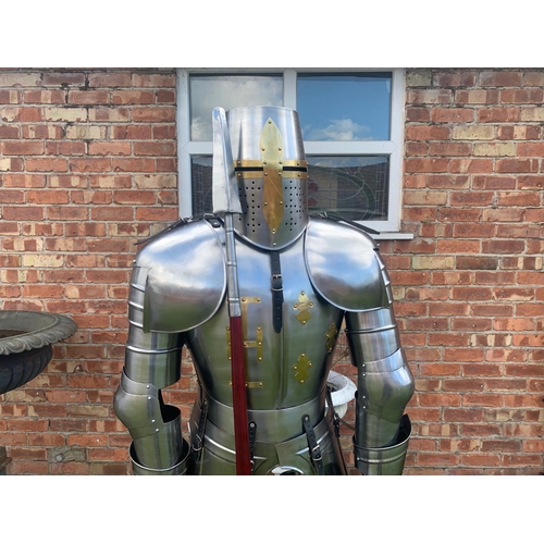 85 - FULLY ASSEMBLED STEEL SUIT ARMOUR WITH SWORD AND SHIELD