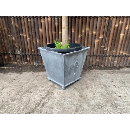 104 - 1 X CLASSIC ORNATE STEEL PLANTER IN LEAD FINISH ON BALL FEET WITH HANDLES (50CM X 50CM)