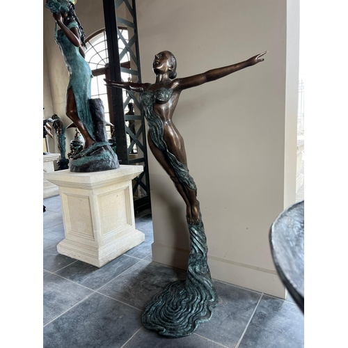 2 - ELEGANT BRONZE DIPICTING A LADY STANDING 180CM TALL