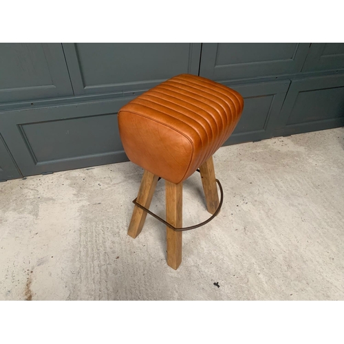 157 - LARGE VINTAGE INDUSTRIAL STYLE RIBBED LEATHER POMMEL HORSE STOOL IN TAN