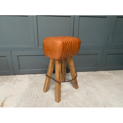 158 - LARGE VINTAGE INDUSTRIAL STYLE RIBBED LEATHER POMMEL HORSE STOOL IN TAN