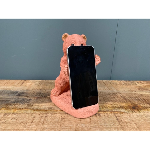 30 - BOXED NEW PINK RESIN BEAR PHONE HOLDER (H: 19cm W: 16cm D: 11cm)