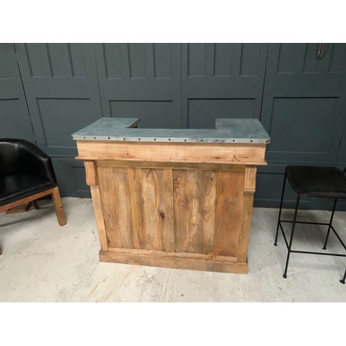 184 - 1.2M WIDE HOME BAR COUNTER, FULLY FITTED WITH WINE RACK, DRAWERS, SHELVES AND FINISHED WITH A ZINC C... 