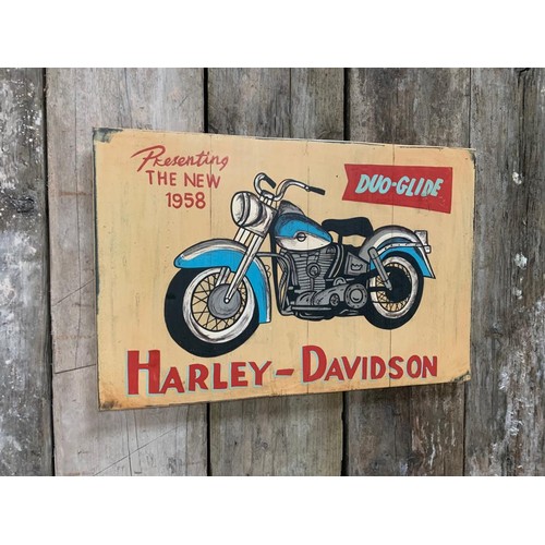 123 - HARLEY DAVIDSON DUO GLIDE WOODEN PAINTED HANDMADE  SIGN (APPROX 65X45CM)