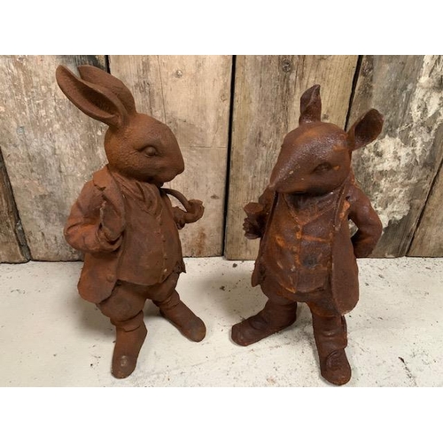 134 - PETER RABBIT CAST IRON HEAVY FIGURE (RAT)