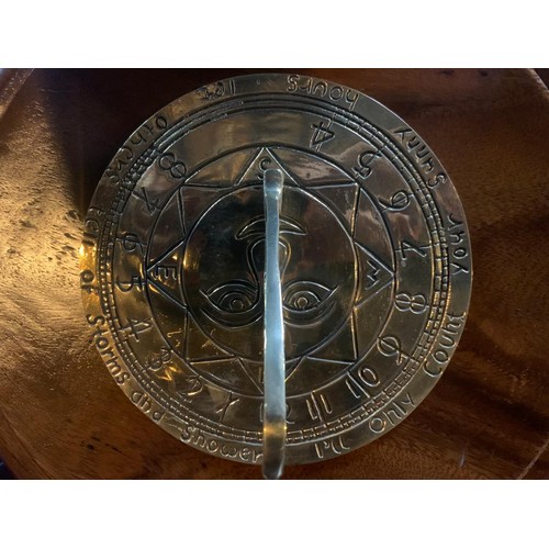 123 - BOXED SOLID BRASS POLISHED SUN DIAL