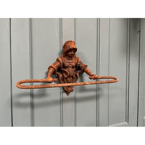 127 - HEAVY CAST IRON VICTORIAN STYLE RUSTY TOWEL RAIL