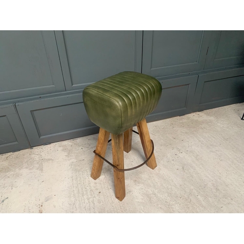 159 - LARGE VINTAGE INDUSTRIAL STYLE RIBBED LEATHER POMMEL HORSE STOOL IN GREEN