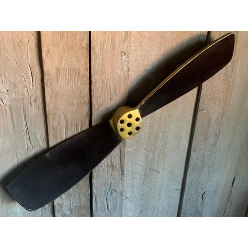 242 - HEAVY METAL DECORATIVE AEROPLANE PROPELLER IN BLACK AND BRASS FINISH