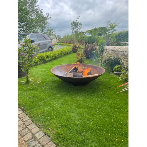 163 - HUGE 1.5M DIAMETER CONTEMPORARY RUSTIC FIREPIT LOG BURNER FIREPIT ON BASE