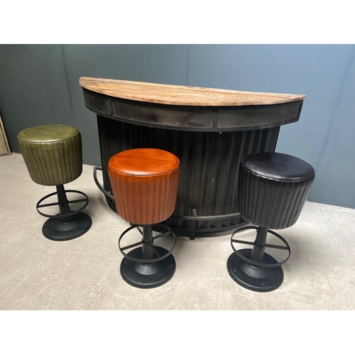 10 - BOXED NEW INDUSTRIAL STYLE RIBBED LEATHER BAR STOOL ON CAST IRON BASE IN GREEN