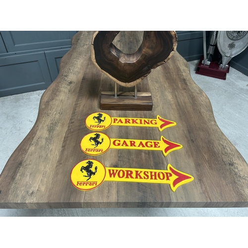 118 - SET OF 3 X CAST IRON FERRARI ARROW SIGNS (PARKING, GARAGE, WORKSHOP)