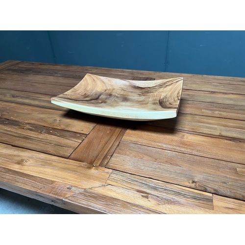 188 - NEW LARGE HEAVY RECTANGULAR POLISHED WOOD FRUIT PLATE/BOWL (APPROX 47CM LONG X 11CM HIGH X 29CM WIDE... 