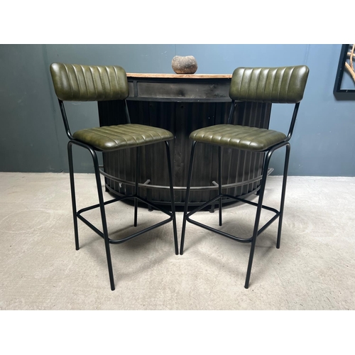 36 - NEW BOXED PAIR OF HIGHBACK RIBBED LEATHER BAR STOOLS IN GREEN