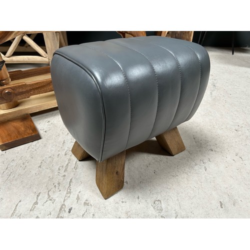 59 - BOXED NEW GREY LEATHER SMALL POMMEL HORSE