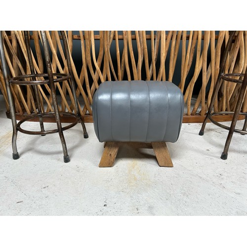 60 - BOXED NEW GREY LEATHER SMALL POMMEL HORSE